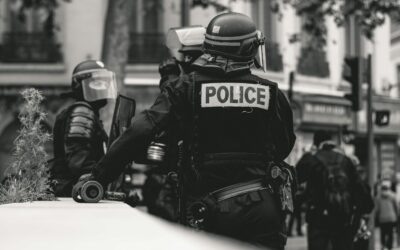 Policier adjoint chargé de la protection des bâtiments abritant les institutions